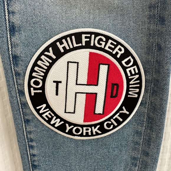 Tommy Hilfiger Size 34 Y2K vintage distressed light wash skinny jeans w/ patches - Picture 5 of 14